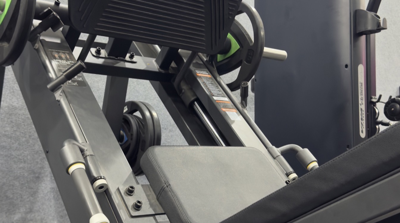 Plate-loaded leg-press machine at the Moves n Stretch studio
